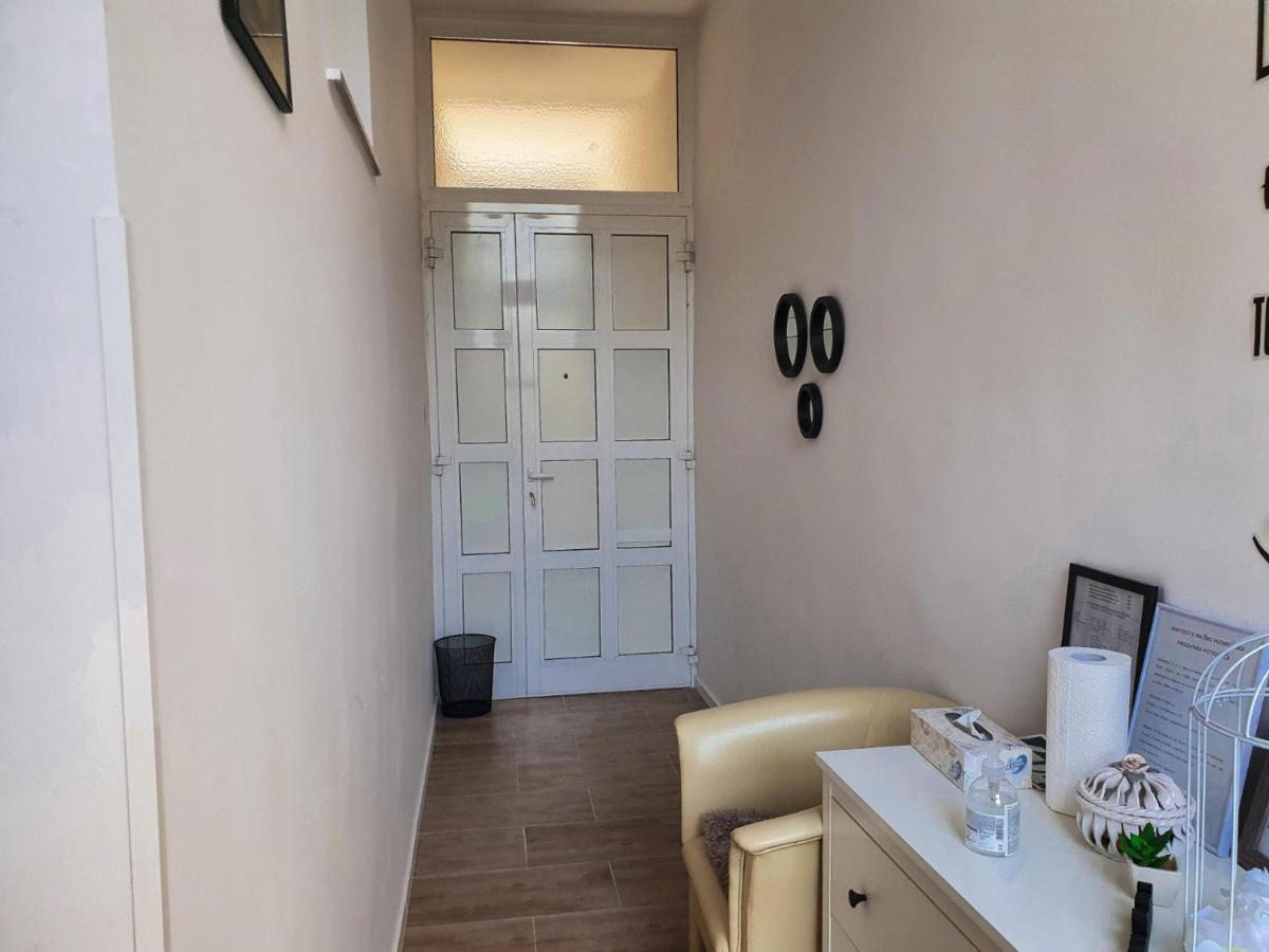 Apartment Laura & Lucija Ösek Dış mekan fotoğraf