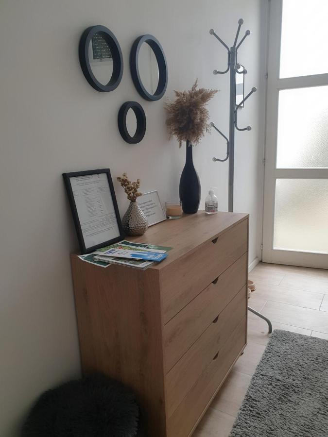Apartment Laura & Lucija Ösek Dış mekan fotoğraf